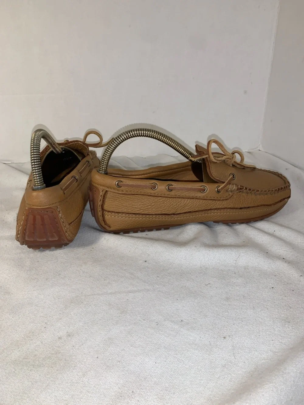 Minnetonka Men’s Tan Leather Moccasin Loafers